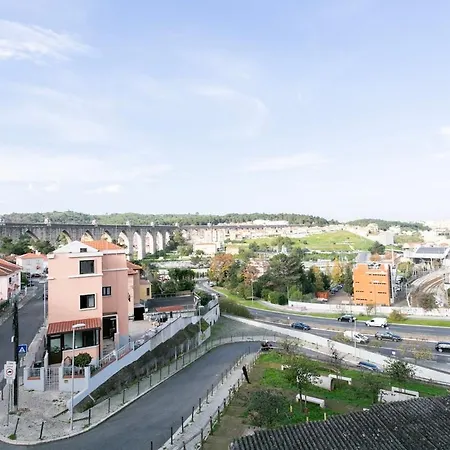 شقة Exquisite 2bdr Flat With Balcony In Lisbon's Heart Lisboa